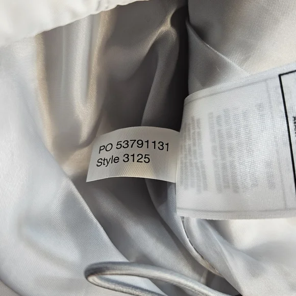 Storm Creek NWT Women's Front Runner Eco Insulated Quilted Vest Gray The Classic - Picture 8 of 10